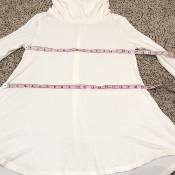 NWT Umgee Top Size Small Ivory Cowl Neck Pleated Back Tunic - Picture 7 of 9